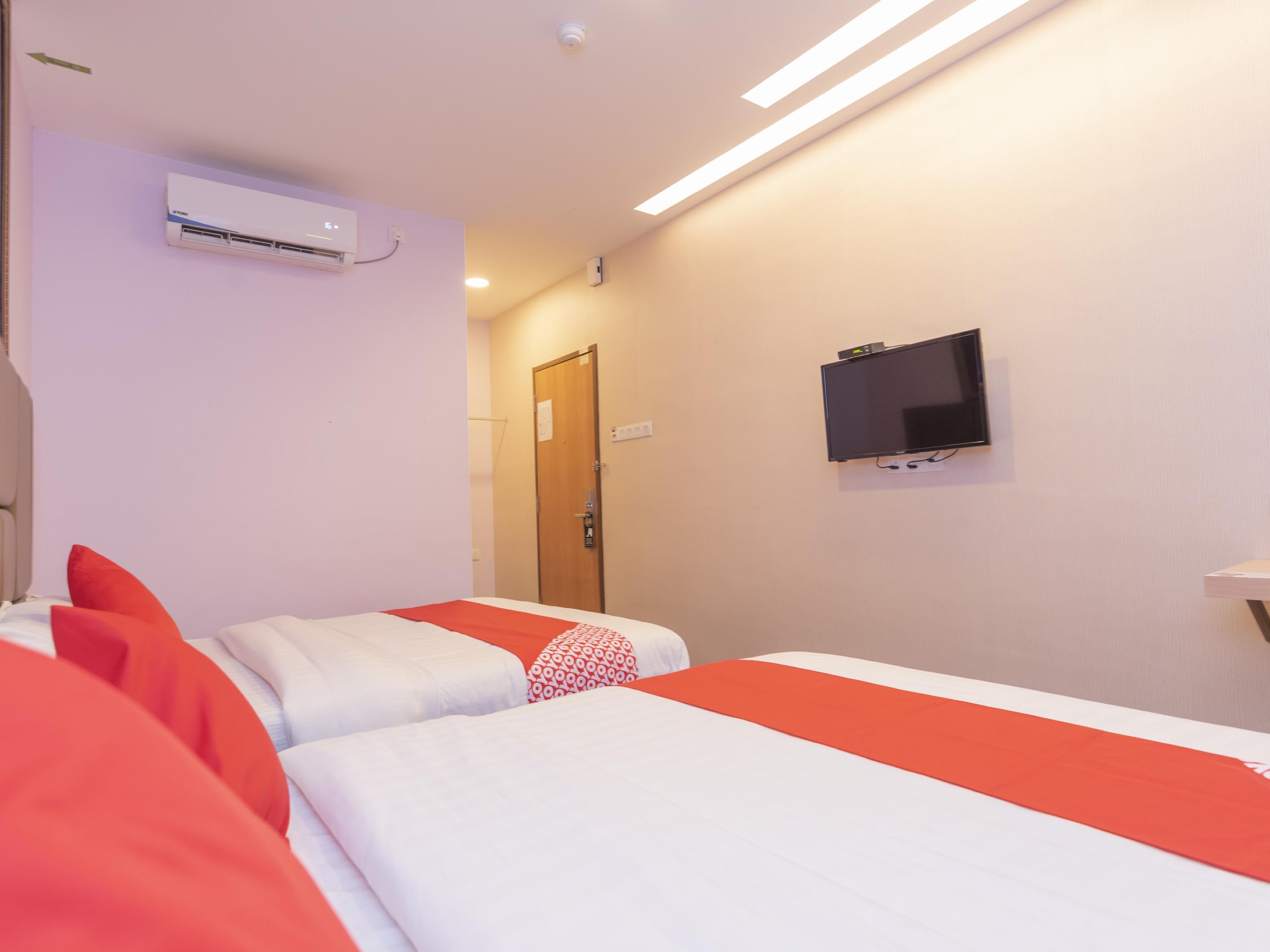 Zenz Hotel Kulai Exterior foto