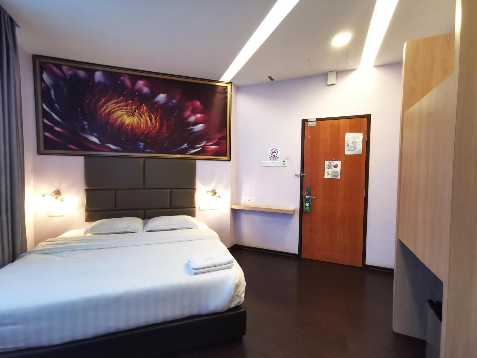 Zenz Hotel Kulai Exterior foto
